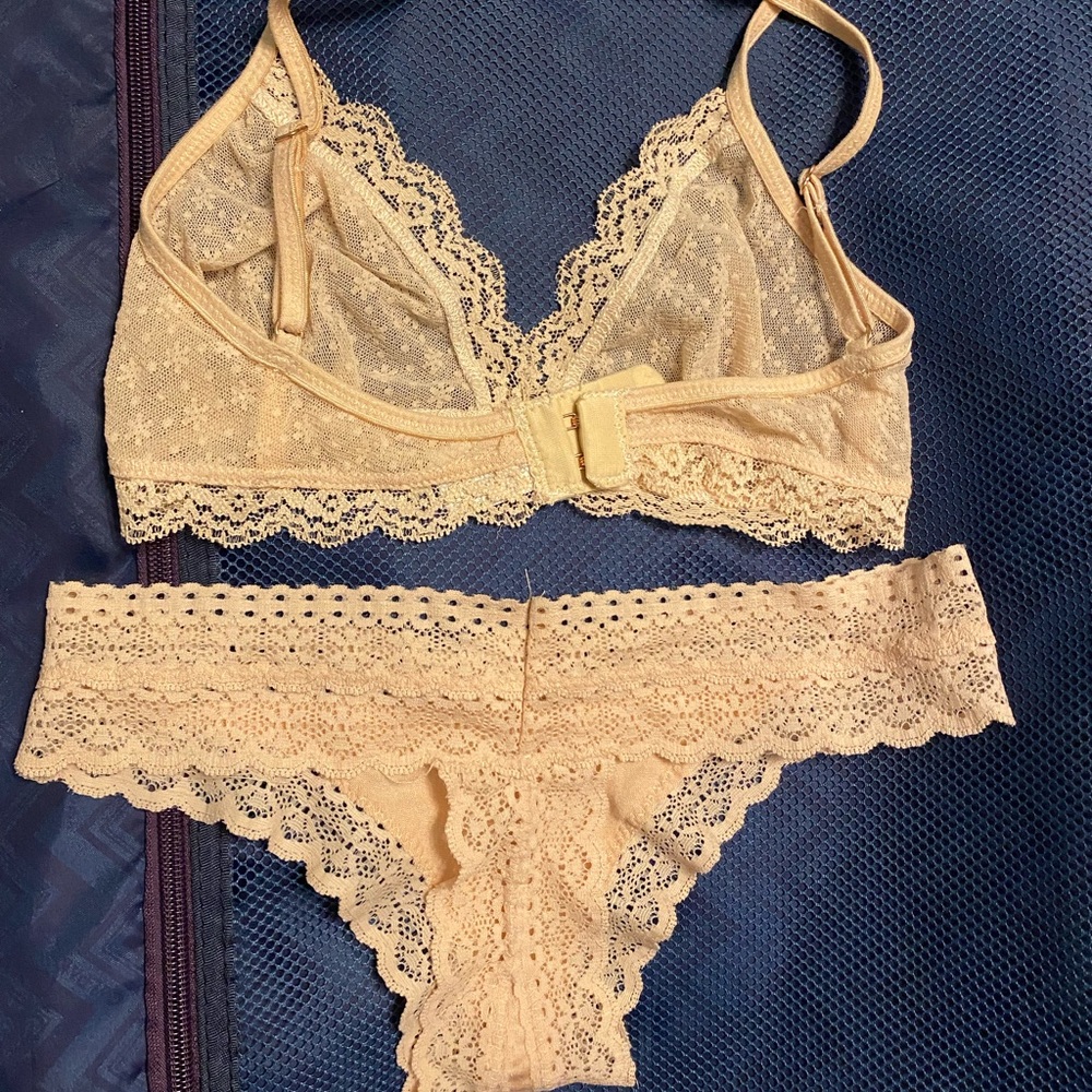 Bra